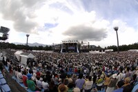 「フジファブリック presents フジフジ富士Q」の様子。