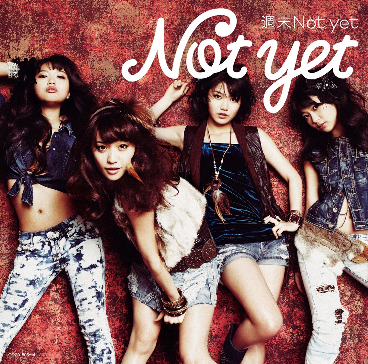写真はシングル「週末Not yet」Type-Bジャケット。