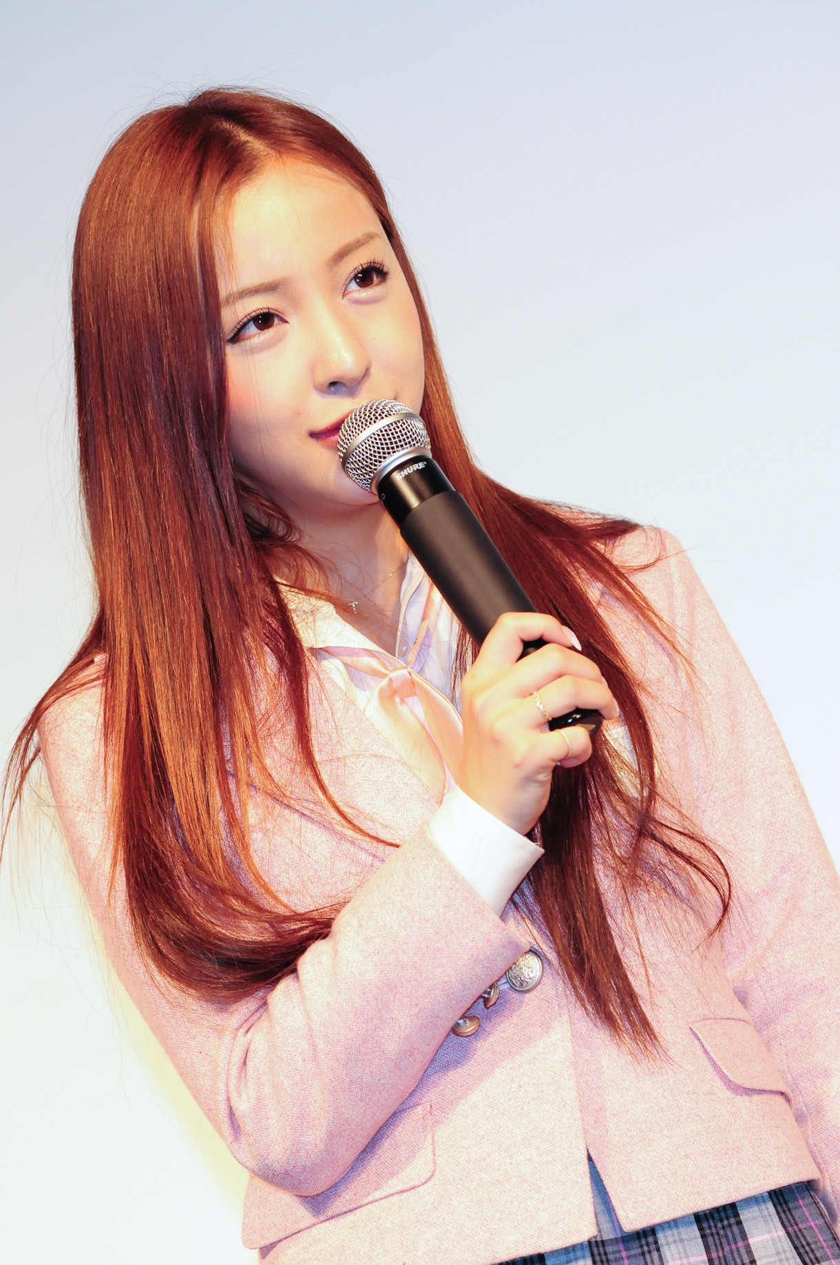 板野友美