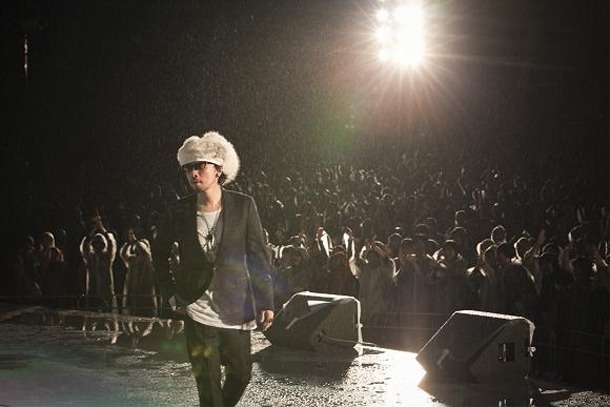 写真はDATE COURSE PENTAGON ROYAL GARDENの日比谷野外大音楽堂ワンマンライブの模様。(c)SHIRO MIYAKE