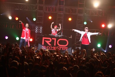 RHYMESTERは新作「POP LIFE」について「曲と曲のストーリーがビシッと締まったタイトなコンセプトアルバムができた」と満足げに話した。