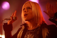 STEVIE（Vo）（撮影：平沼久奈）