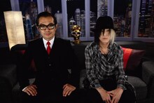 番組風景。左が茂木淳一で右がHISASHI。