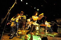 YOUR SONG IS GOOD（撮影：高田梓）