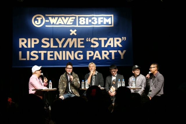 「J-WAVE×RIP SLYME "STAR" LISTENING PARTY」の様子。