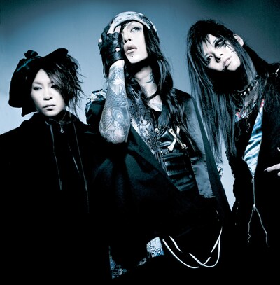 写真はアルバム「WILL」通常盤ジャケット。