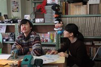 写真は「これでいいのだ!! 映画★赤塚不二夫」の1シーン。(C)2011「これでいいのだ!!」製作委員会