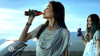 写真は「ペプシネックス」新CMの1シーン。