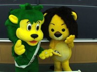 専修大学のマスコットキャラ・センディとも対面。