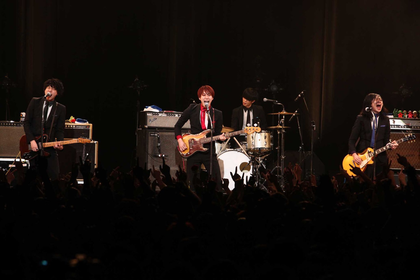 THE BAWDIES（撮影：平沼久奈）