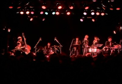 この日のイベントの模様は、J-WAVE「HELLO WORLD」内で一部生中継されたほか、Ustream配信も行われた。