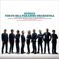 映画の劇中曲をコンパイルしたミニアルバム「HEROES」も同時リリース（写真は「HEROES」ジャケット）。