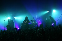 全国ツアー「DOES 2011 tour『MODERN AGE』」SHIBUYA-AX公演の模様（撮影：shimbo yuki）。