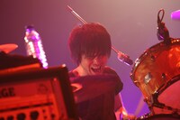 森田ケーサク（Dr）（撮影：shimbo yuki）