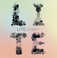 新曲「Rabbit」（写真）は配信シングル、500枚限定のアナログ盤、ダウンロードURL入りTシャツと複数の形態でリリースされる。