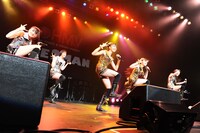 ももいろクローバー