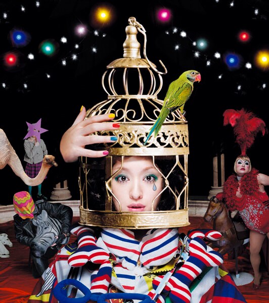 今週の人気の画像1位は「栗山千明『CIRCUS』に海外勢参加、ジャケットも公開」より、「CIRCUS」初回限定盤ジャケット。