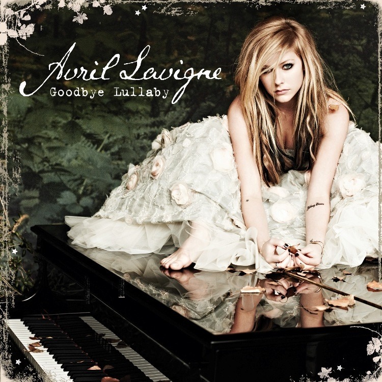 アヴリル・ラヴィーンのニューアルバム「GOODBYE LULLABY」通常盤ジャケット。
