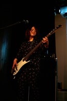 藤咲佑（B, Cho）