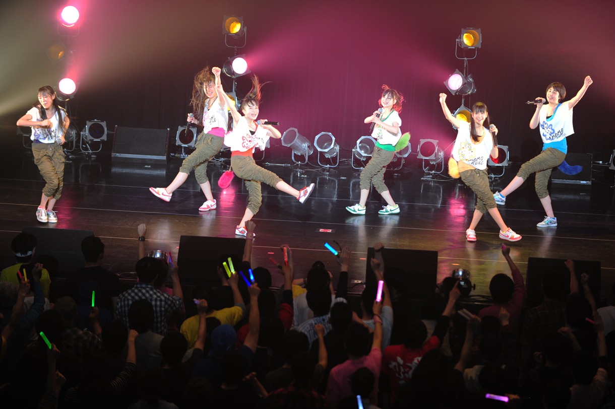 写真は「ももクロ新春スペクタクルツアー ミライボウルがやってきた。」Zepp Tokyo公演より。