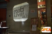 写真は「mob LIVE vol.2-ボルシチ-」仕様となった原宿VACANT入り口。