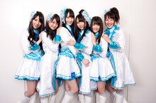 写真左から高田志織、小木曽汐莉、松井玲奈、高柳明音、木本花音、桑原みずき。