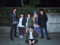 SISTER JETと妹分バンドSTARMOON。