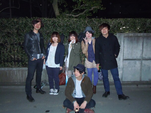 SISTER JETと妹分バンドSTARMOON。