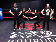 写真は3月6日に名古屋で行われたOUTRAGEトークイベントの模様。