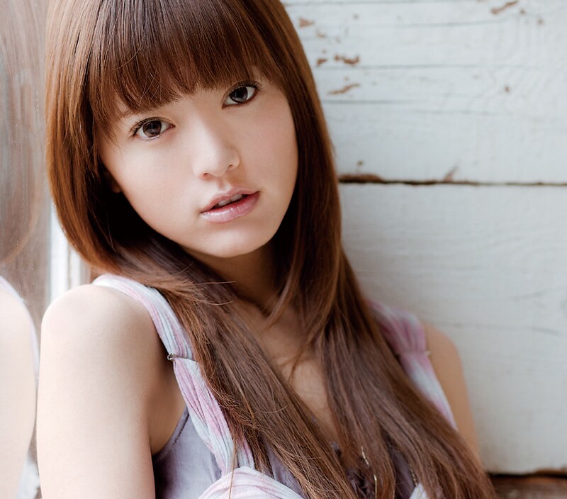 ナタリーPower Pushではベストアルバム「JAPAN PREMIUM BEST & MORE」の発売を記念したスペシャルインタビューを公開中（写真は初回限定盤ジャケット）。