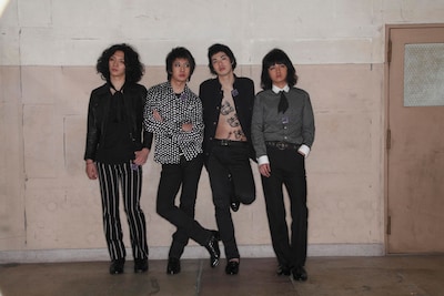 本日5月20日からはオフィシャルサイトでアルバム「NUDE+」の全曲試聴も実施中。