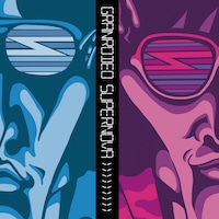 写真はアルバム「SUPERNOVA」初回限定盤ジャケット。