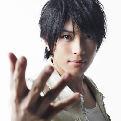 シングル「Naturally」初回限定盤ジャケット