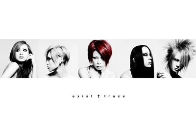 exist†trace。写真左からmiko（G）、Mally（Dr）、ジョウ（Vo）、猶人（B）、乙魅（G）。