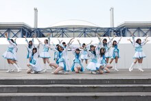 「バンザイVenus」を披露するSKE48選抜メンバー。 (C)PYTHAGORAS PROMOTION