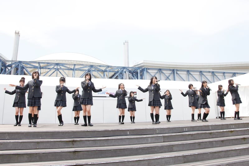 「愛の数」を歌唱するSKE48チームKII。 (C)PYTHAGORAS PROMOTION