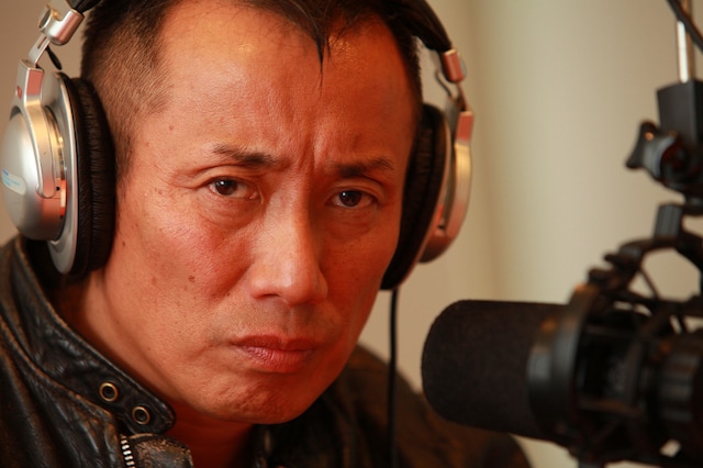 沈痛な面持ちで番組収録に挑んだ長渕剛。