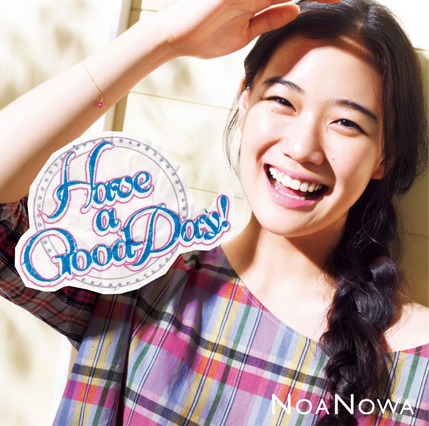 写真はシングル「Have a Good Day!」ジャケット。