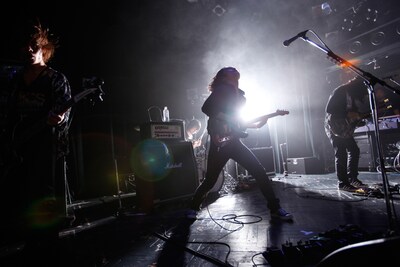 「LIVE ACME」では白熱のステージを展開。（C）susie