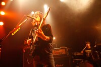 写真は「LIVE ACME」初日公演の様子。（C）susie