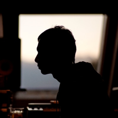 ソロアーティストとしてのミト（写真）の魅力を堪能できるアイテムが2作同時リリース。