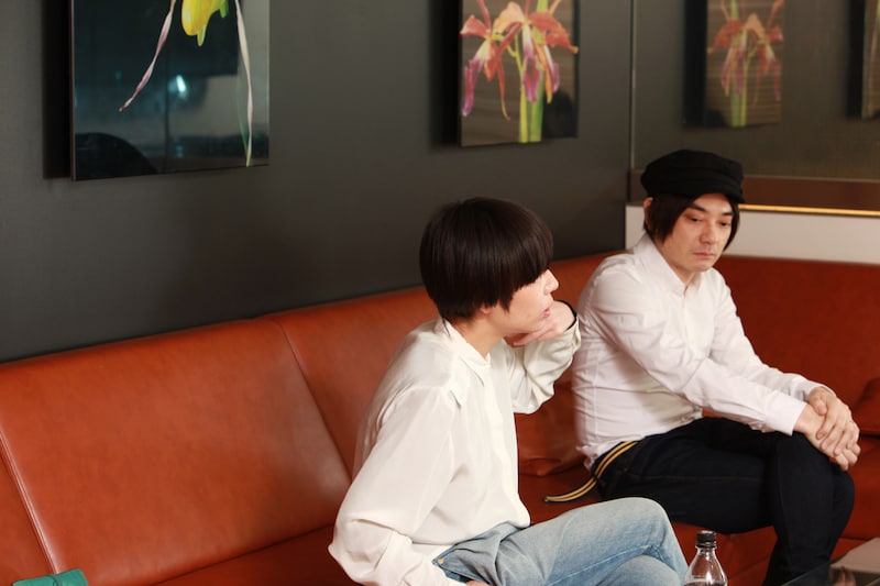 Salyu（写真左）と小山田圭吾（写真右）。