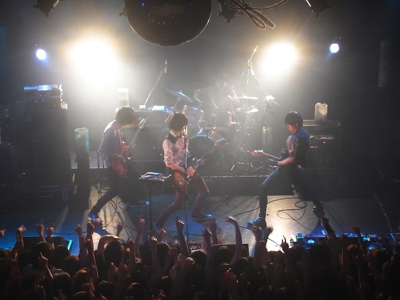 NICO Touches the Walls全国ツアー初日公演の様子。