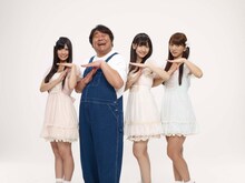 写真左から倉持明日香、石塚英彦、柏木由紀、高城亜樹。