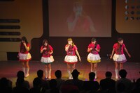 ももいろクローバーZ（写真は「『ももクロChan』Presents『～試練の七番勝負～』」第6戦より）