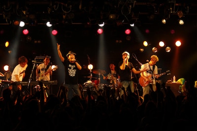 写真は4月17日の「Active Rock vol.1」名古屋公演の模様。