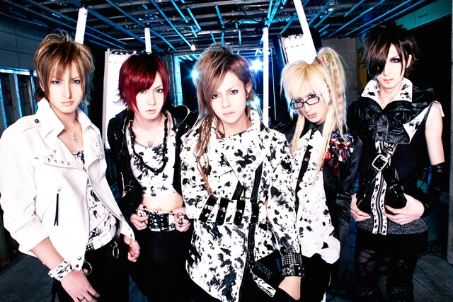 少女-ロリヰタ-23区（写真右がユ≠キ）