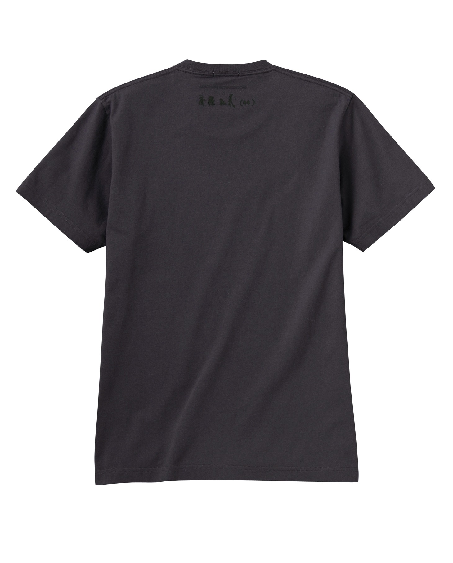 「LOVE & PEACE & CATS」Tシャツ背面。「IMAWANO KIYOSHIRO（60）× 斉藤和義（44）」と印刷されている。