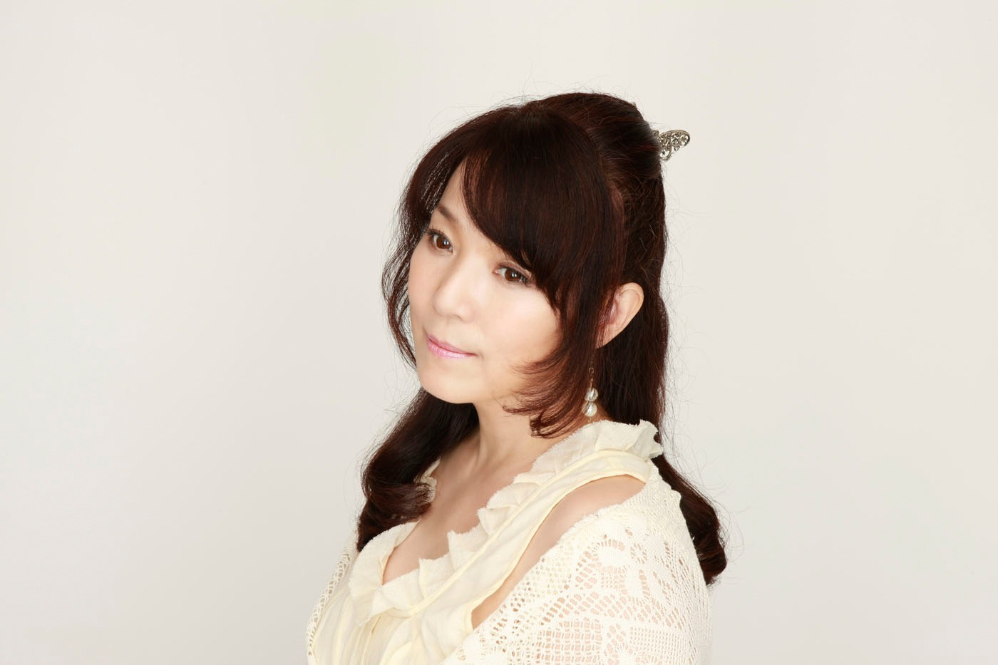 尾崎亜美
