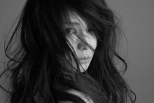 柴咲コウは11月28日に、現在開催中のツアー「Kou Shibasaki Live Tour 2011」のファイナル公演として初の日本武道館ライブを実施する。